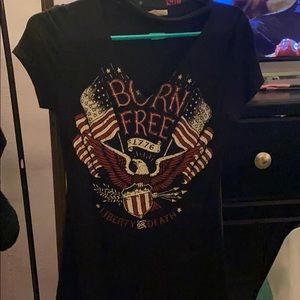 Black shirt w design